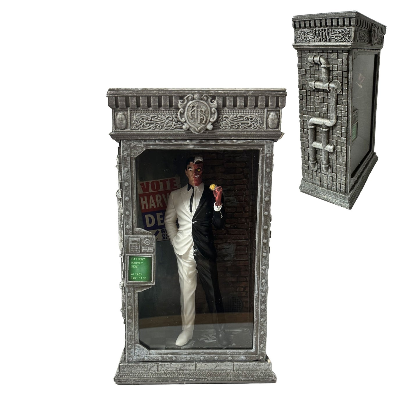 The Two-Face Villain Batman Figurine DC Comics Bradford Exchange