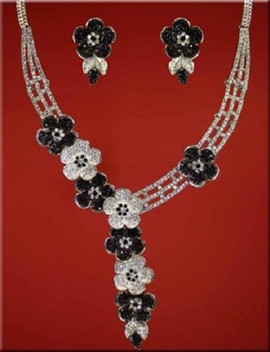 Black & Silver Flower Colour Chain Necklace Fashion Jewellery with Earrings