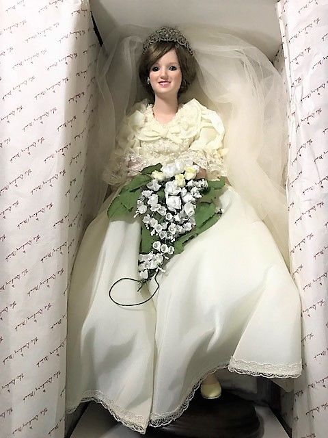Princess Diana Bride Collection Porcelain Doll Danbury Mint Doll