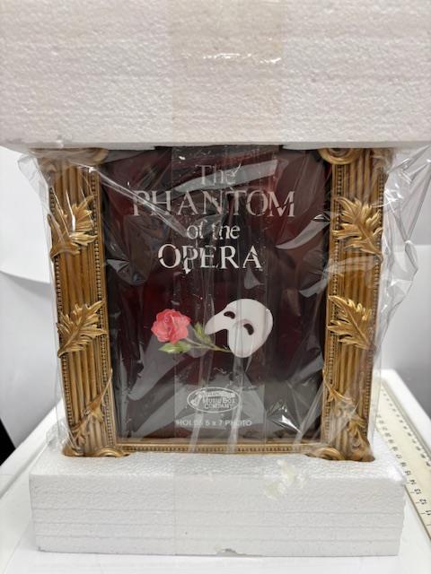 Phantom of the Opera Picture Frame San Francisco Music Box Company Musical