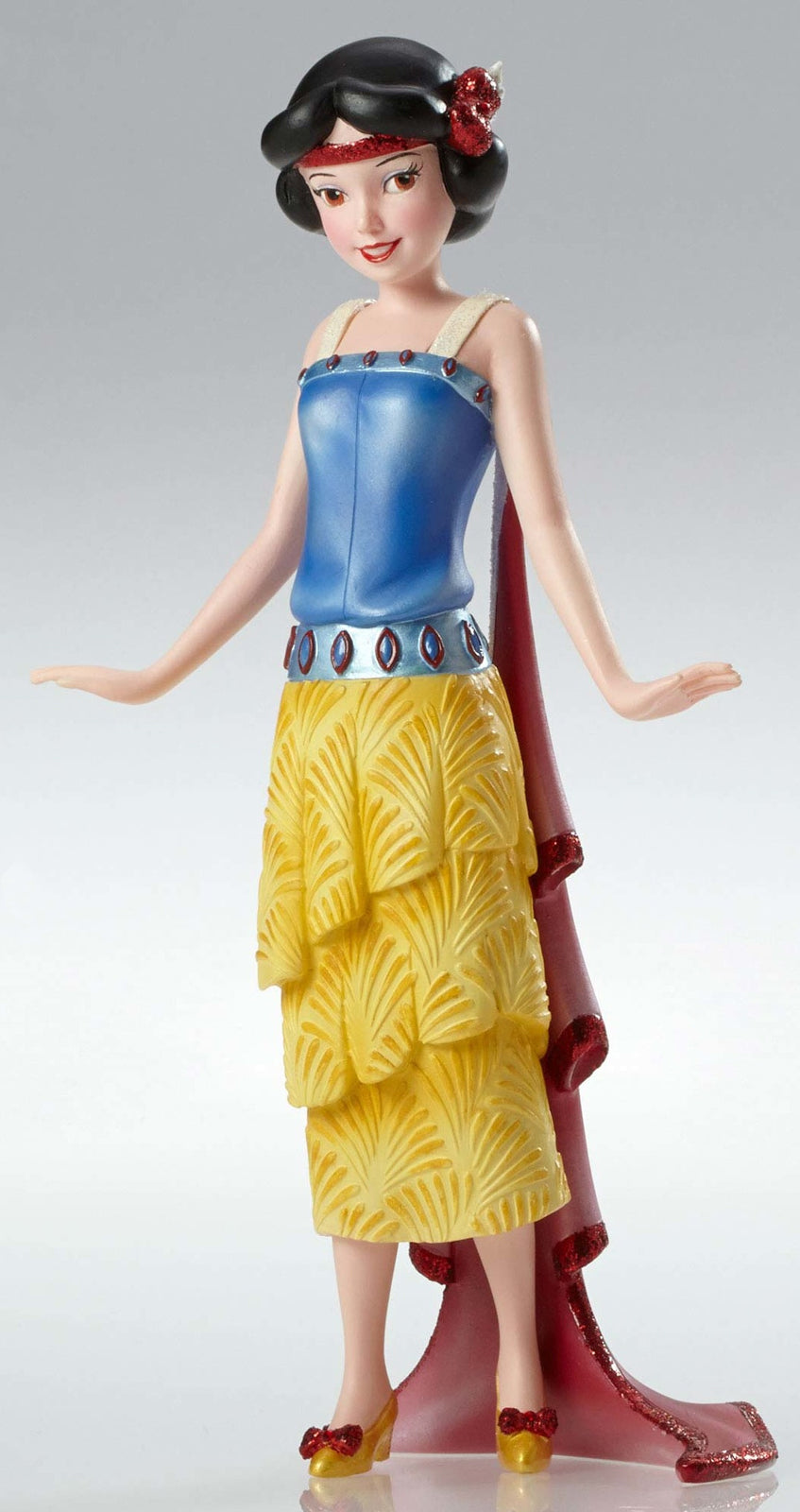 Disney Showcase Snow White Couture de Force Figurine New in Box