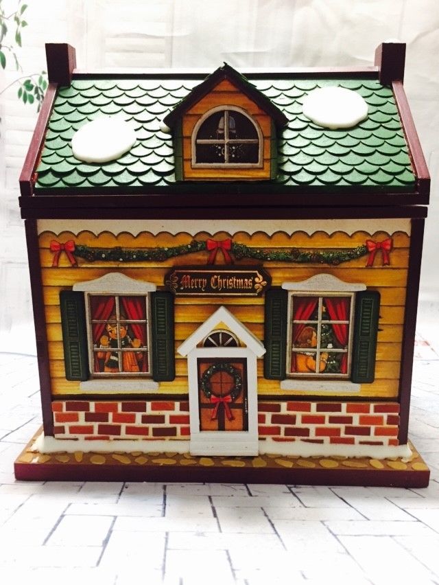 Christmas House with Santa San Francisco Music Box