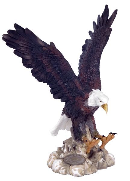 Eagle Wings Up on Base Bird Statue / Animal Resin Figurine - RAI 94215