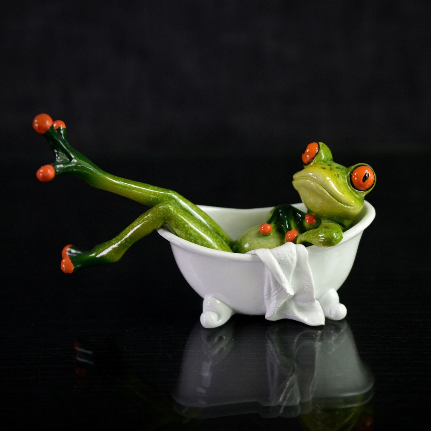 Frog Relaxing in Bath Tub Figurine Resin 16-549 - LB