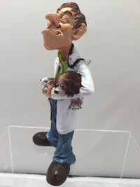 Grumpy Jon Vet Figurine World of Groggs