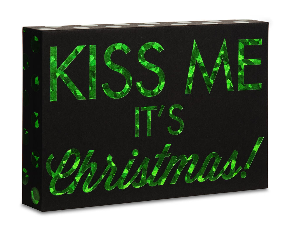 Kiss Me its Christmas Wall Plaque - Cocktails - Fabulous Hiccup Girls