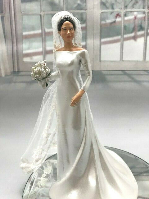 Meghan Markle Royal Prince Harry Bride Sculpture Figurine