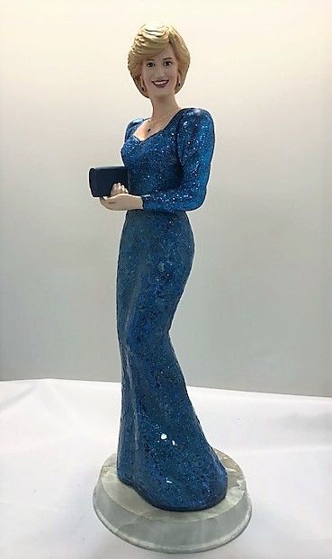 Princess Diana Royal Beauty and Grace Resin Figurine  Bradford Exchange