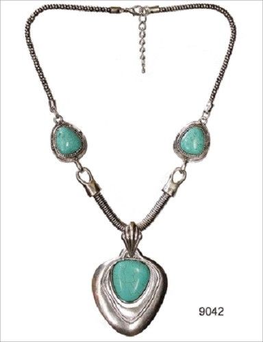 Turquoise Pendant on Silver Colour Chain Necklace Fashion Jewellery 9042