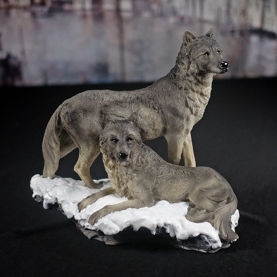 Wolves / Wolf Figurine Resin Statue  8x5x8  16-385   - LB