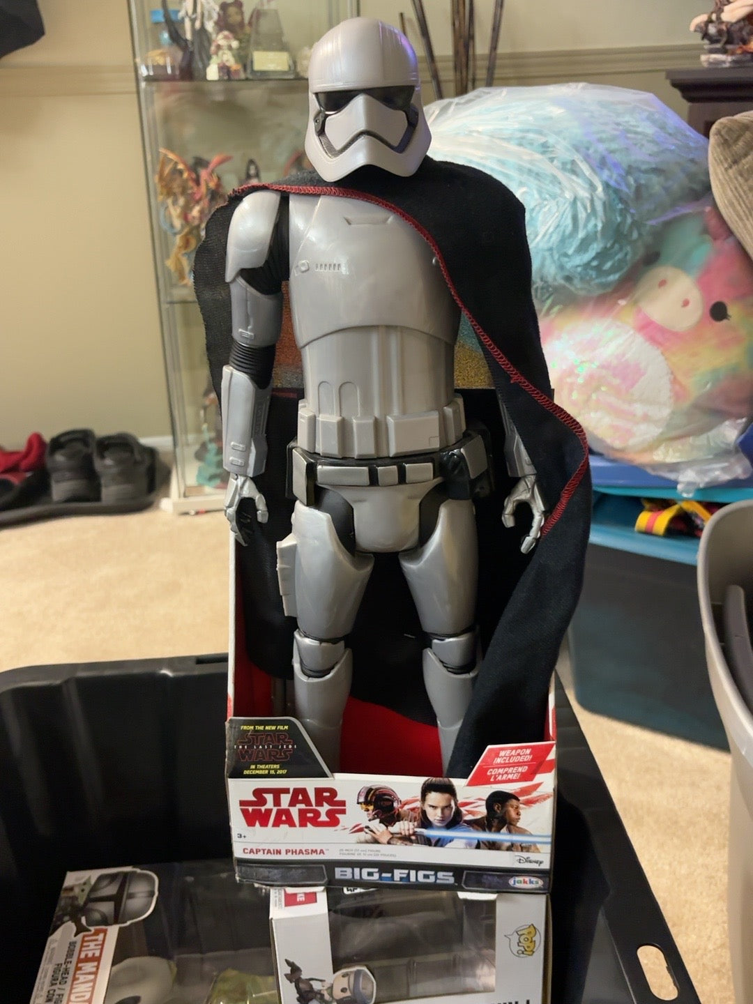 Captain Phasma Big-Figs with silver armour and fabric cape in original Star Wars packaging