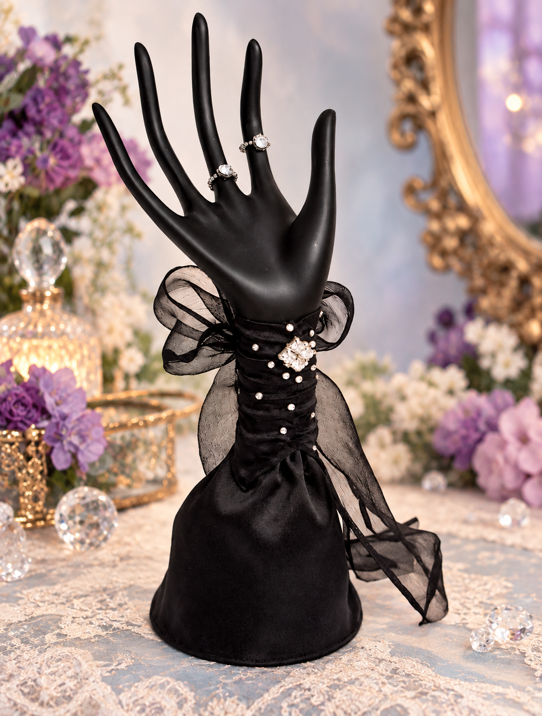 Leeber Giftware Black Bow Hand Jewelry Holder Stand